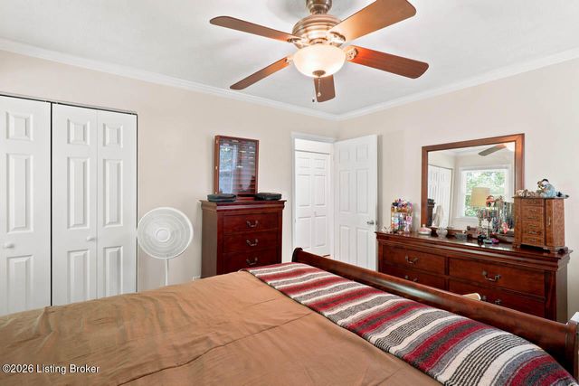 7000 Cochise Ct, Louisville, KY 40258
