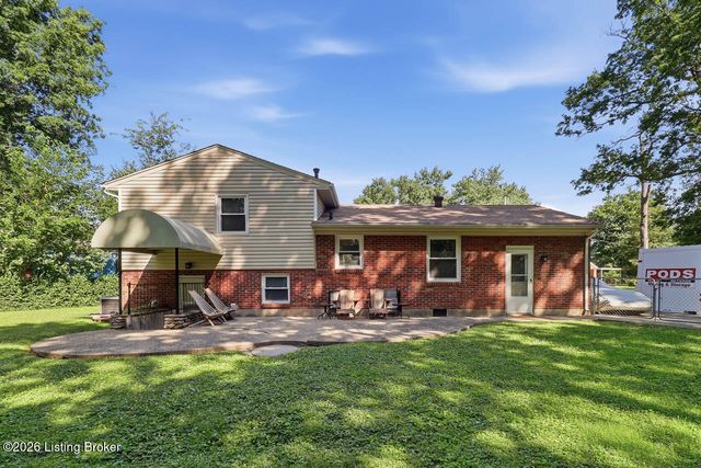 7000 Cochise Ct, Louisville, KY 40258