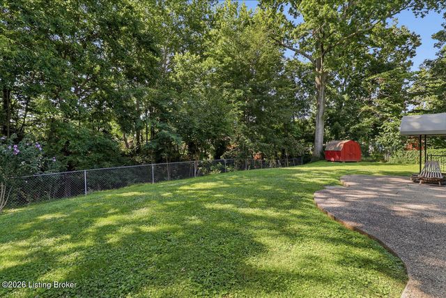 7000 Cochise Ct, Louisville, KY 40258