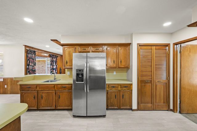 1307 Southern Hills Road, Houston, TX 77339