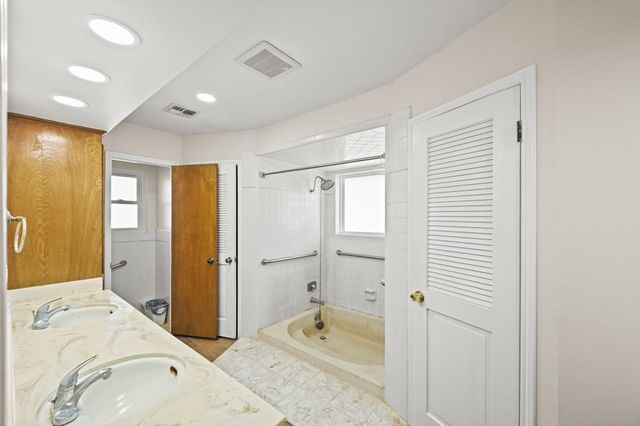 1307 Southern Hills Road, Houston, TX 77339