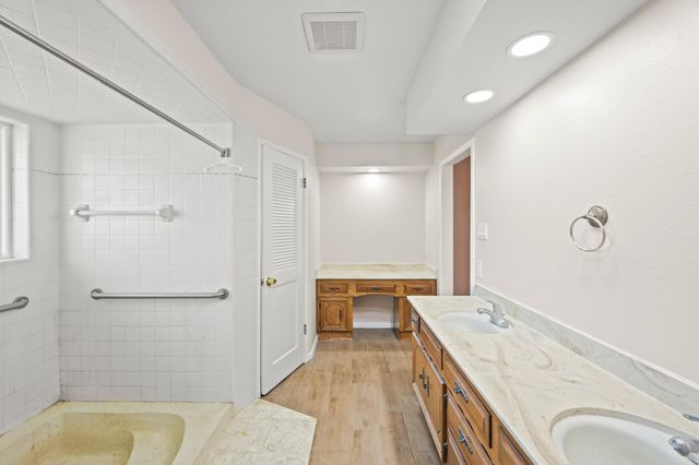 1307 Southern Hills Road, Houston, TX 77339