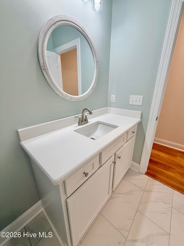 3128 Kelly Road, Kinston, NC 28504