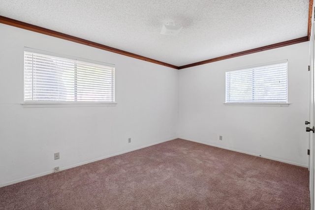 10604 School House LN, Austin, TX 78750