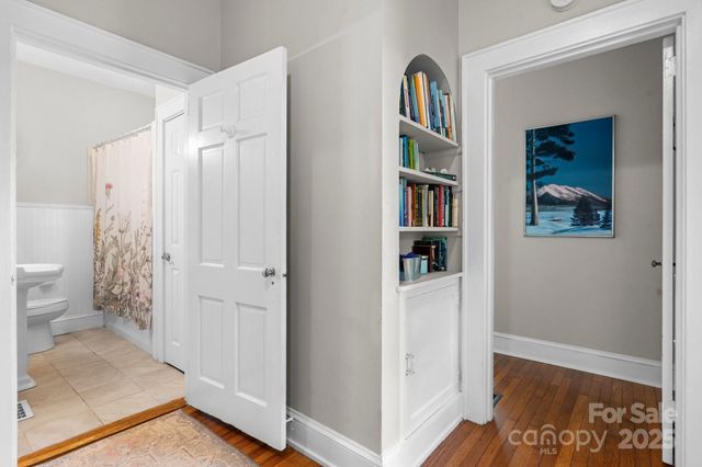 98 S Main Street, Granite Falls, NC 28630