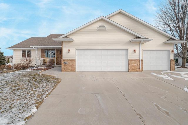 420 Fieldstone COURT, Kiel, WI 53042