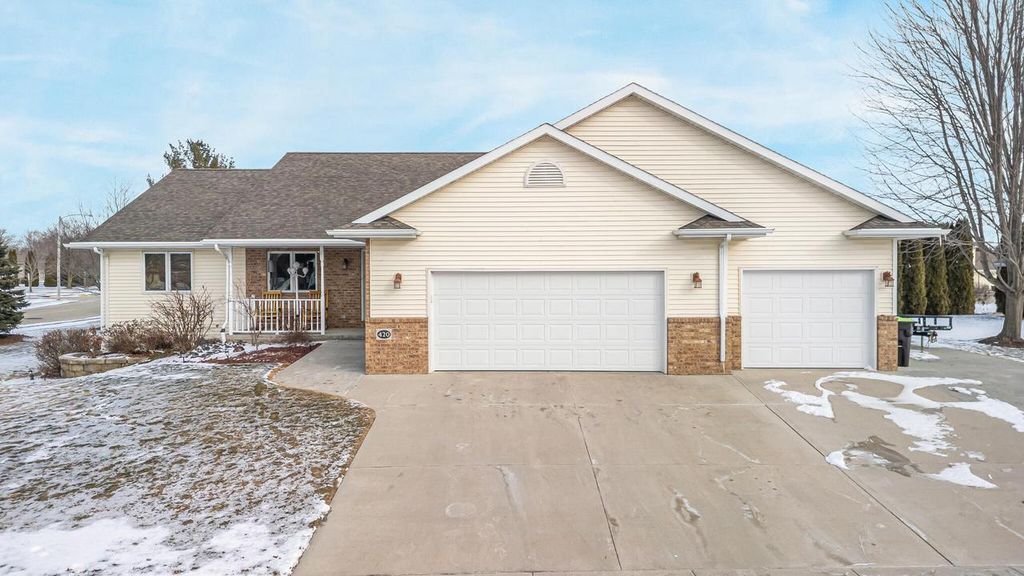 420 Fieldstone COURT, Kiel, WI 53042