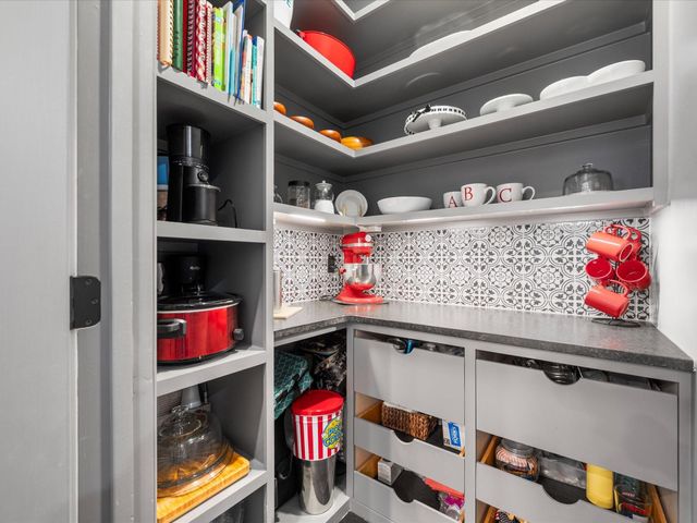 5910 Center Court Drive, Spring, TX 77379