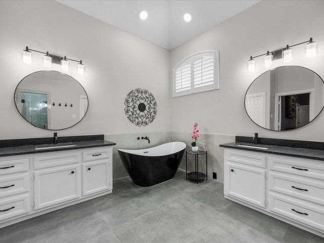 5910 Center Court Drive, Spring, TX 77379