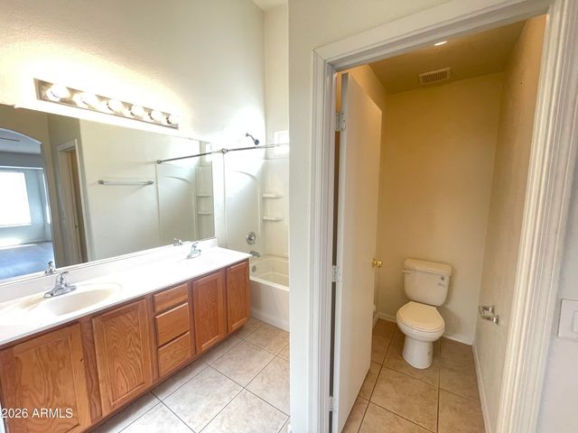 915 W BOWKER Street, Phoenix, AZ 85041