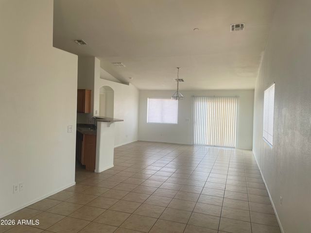 915 W BOWKER Street, Phoenix, AZ 85041