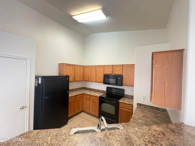 915 W BOWKER Street, Phoenix, AZ 85041