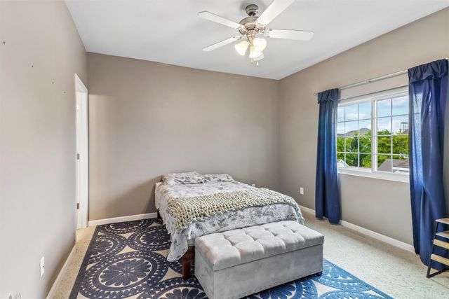 6255 Beechtree Drive 1302, West Des Moines, IA 50266