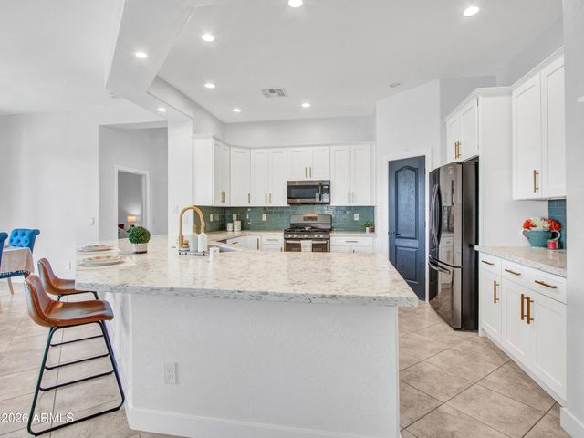 6423 W SILVER SAGE Lane, Phoenix, AZ 85083