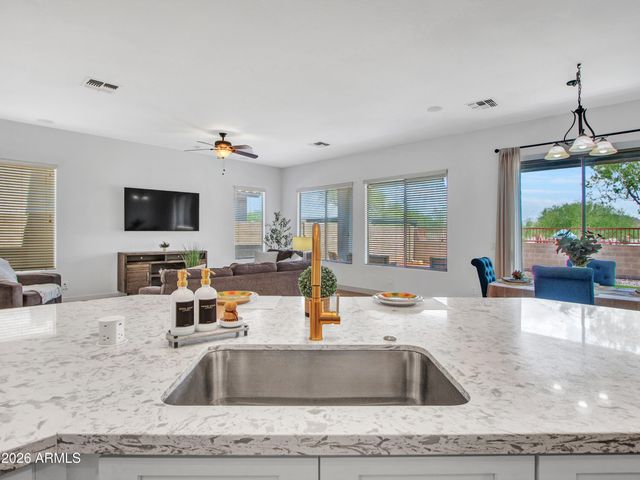 6423 W SILVER SAGE Lane, Phoenix, AZ 85083