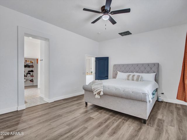 6423 W SILVER SAGE Lane, Phoenix, AZ 85083