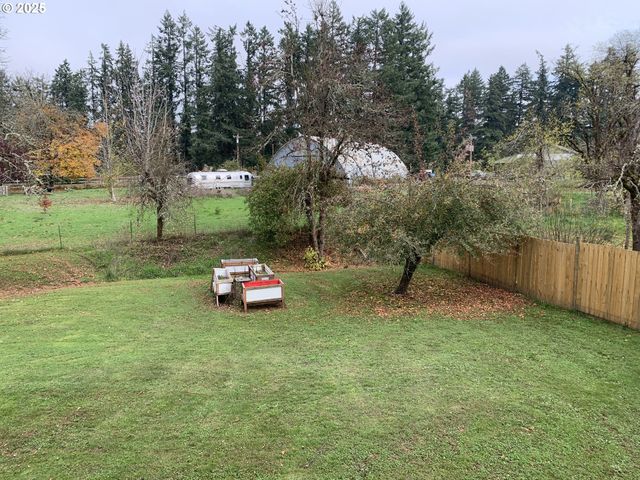 37881 WHEELER Rd, Dexter, OR 97431