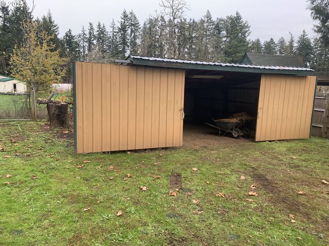 37881 WHEELER Rd, Dexter, OR 97431