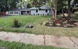 4140 POINT HOLLOW LN, Fairfax, VA 22033
