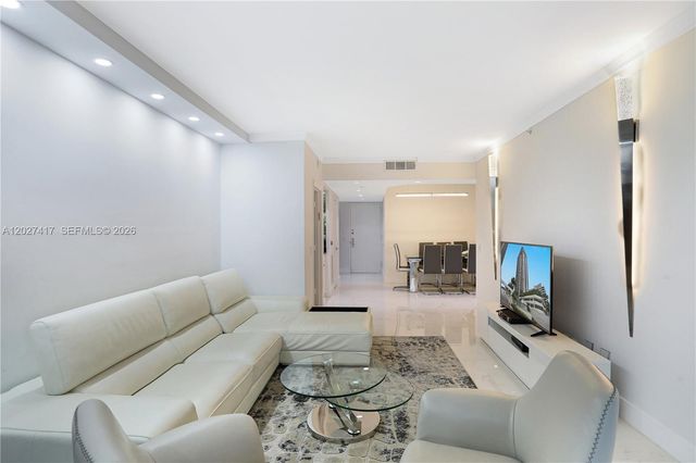 4775 COLLINS AV 1804, Miami Beach, FL 33140