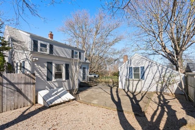 10 Trenton St, Yarmouth, MA 02673