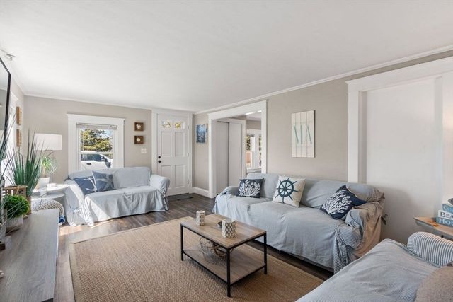 10 Trenton St, Yarmouth, MA 02673