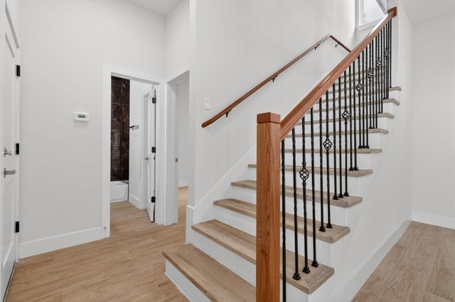 1067 Ferguson Way, Houston, TX 77088