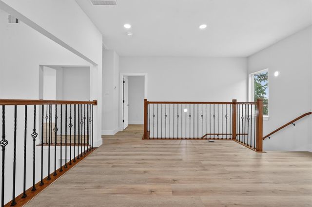 1067 Ferguson Way, Houston, TX 77088