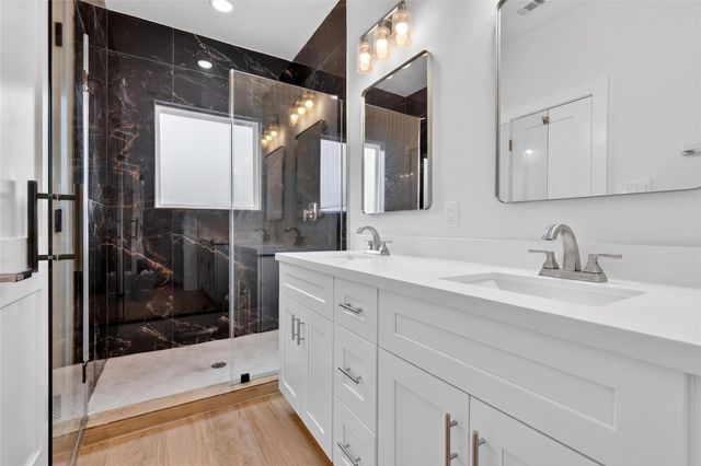 1067 Ferguson Way, Houston, TX 77088