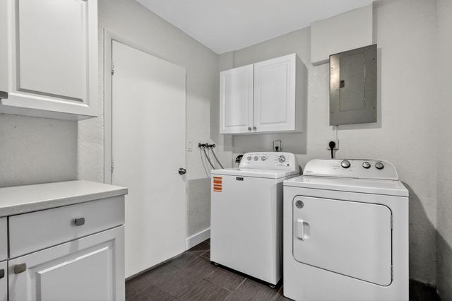 9720 NW 4 ST, Pembroke Pines, FL 33024