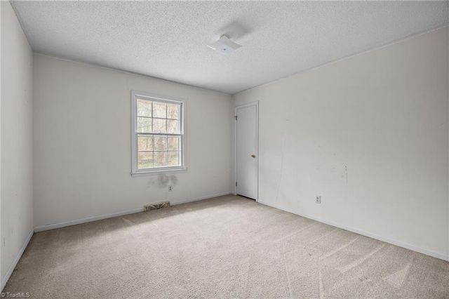 204 Hamilton Road, Lexington, NC 27295