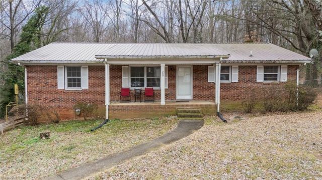 204 Hamilton Road, Lexington, NC 27295