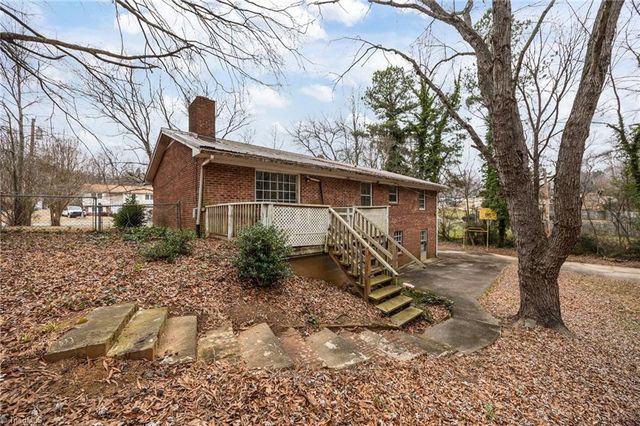 204 Hamilton Road, Lexington, NC 27295
