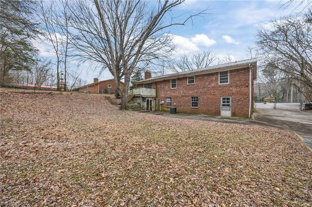 204 Hamilton Road, Lexington, NC 27295