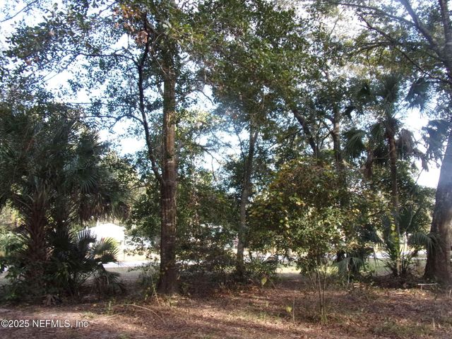 257 TARPON Boulevard, Palatka, FL 32177