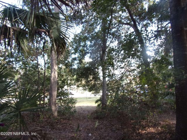 257 TARPON Boulevard, Palatka, FL 32177