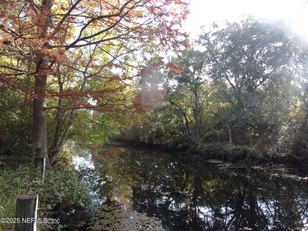 257 TARPON Boulevard, Palatka, FL 32177