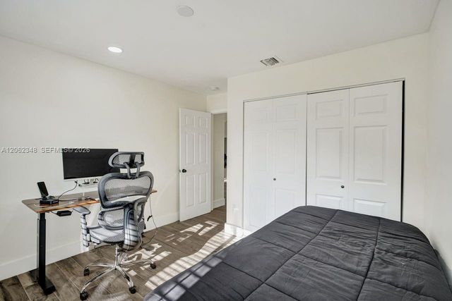 581 SW 169th Way, Weston, FL 33326