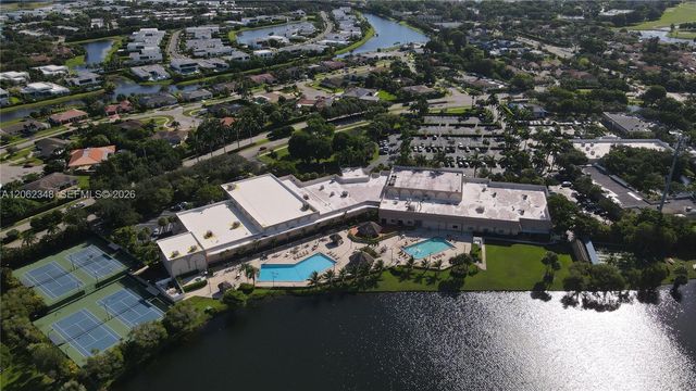 581 SW 169th Way, Weston, FL 33326