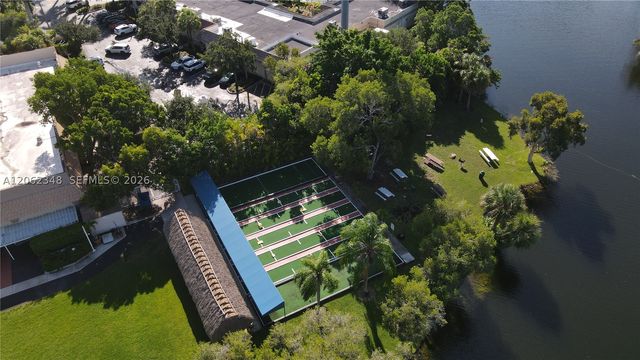 581 SW 169th Way, Weston, FL 33326