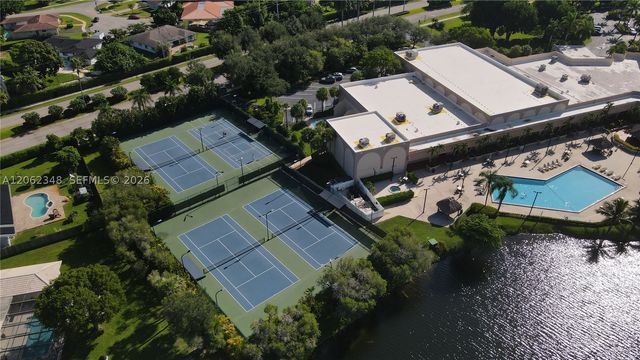 581 SW 169th Way, Weston, FL 33326