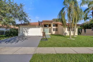 581 SW 169th Way, Weston, FL 33326