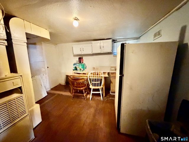 60-62 Hazel Street, Hartford, CT 06106