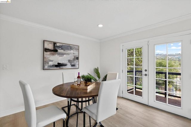 4535 Redding St, Oakland, CA 94619