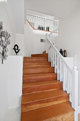 4535 Redding St, Oakland, CA 94619