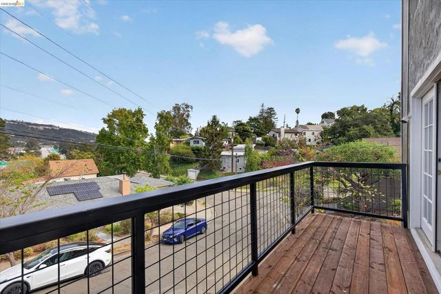 4535 Redding St, Oakland, CA 94619