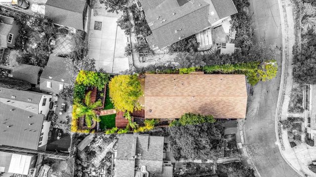 4535 Redding St, Oakland, CA 94619