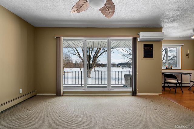 27094 Sandy Hill Ln 24, Lyon Charter Township, MI 48165