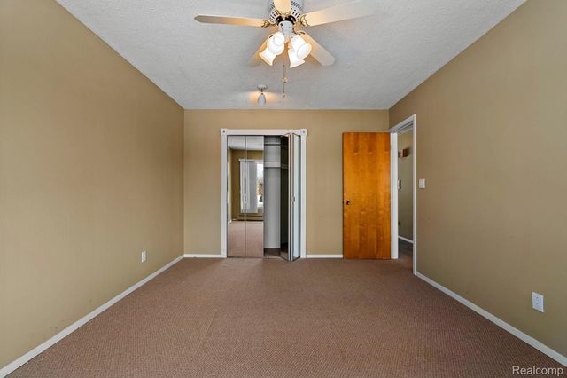 27094 Sandy Hill Ln 24, Lyon Charter Township, MI 48165