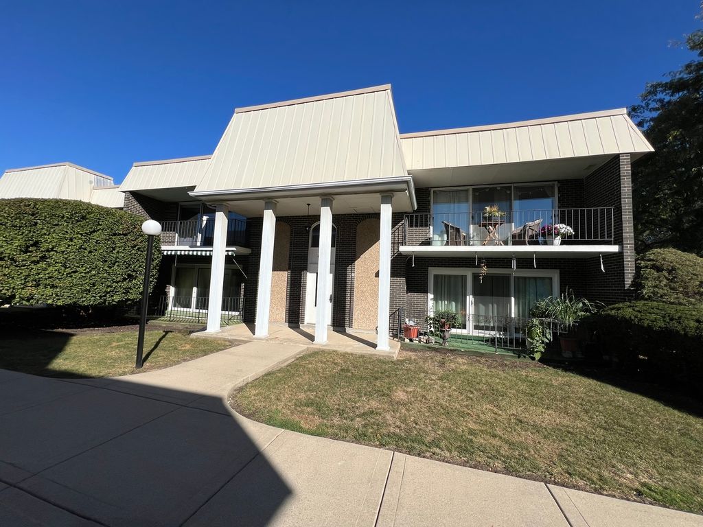 4116 W 99th Street 1A, Oak Lawn, IL 60453